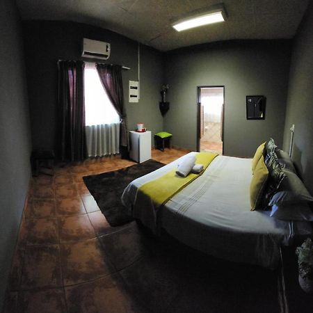 Casa Feliz Hotell Mokopane Exteriör bild