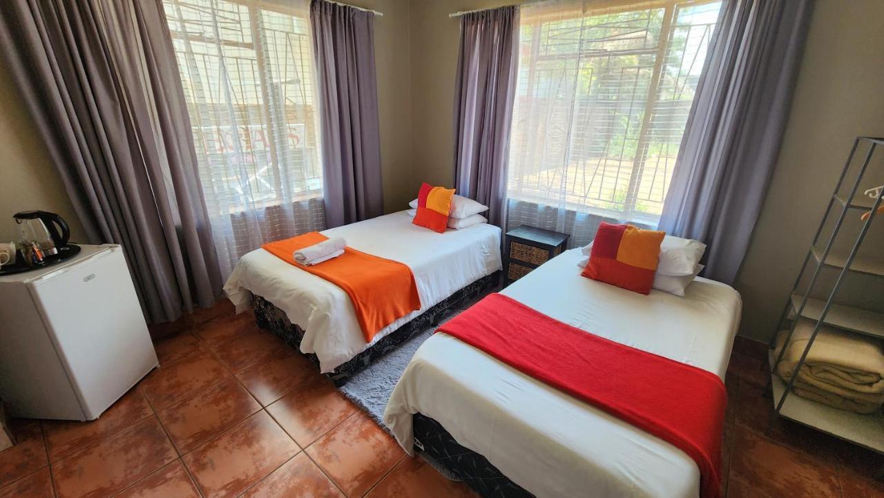 Casa Feliz Hotell Mokopane Exteriör bild