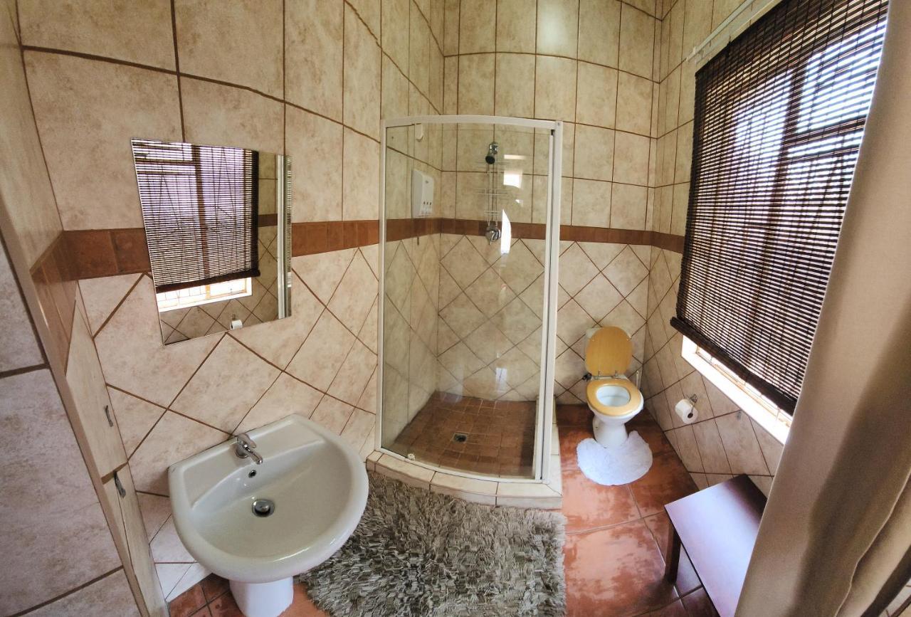 Casa Feliz Hotell Mokopane Exteriör bild