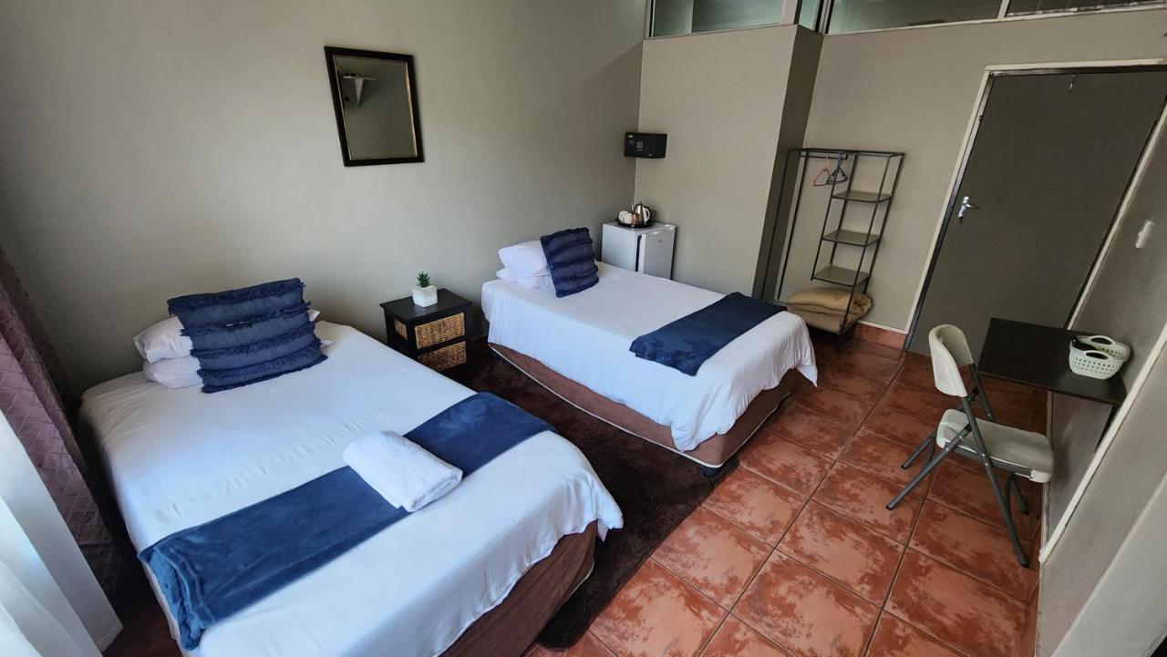 Casa Feliz Hotell Mokopane Exteriör bild
